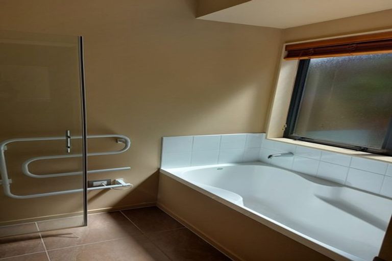 Photo of property in 50 Percy Kinsman Crescent, Riverstone Terraces, Upper Hutt, 5018