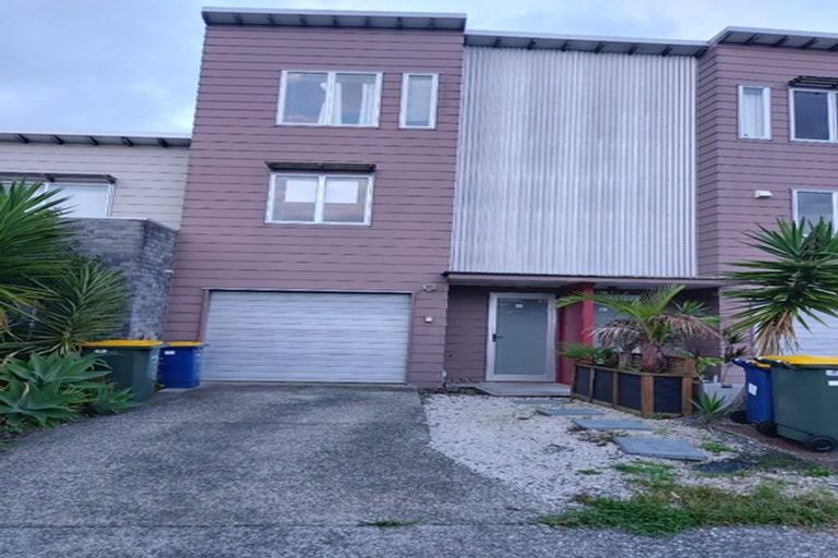 Photo of property in 49 Albionvale Road, Glen Eden, Auckland, 0602