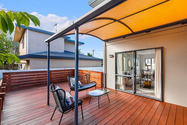 Photo of property in 217a Onewa Road, Birkenhead, Auckland, 0626