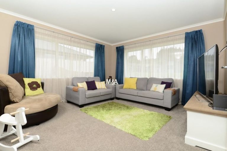 Photo of property in 35 Westmuir Crescent, Pokeno, 2402