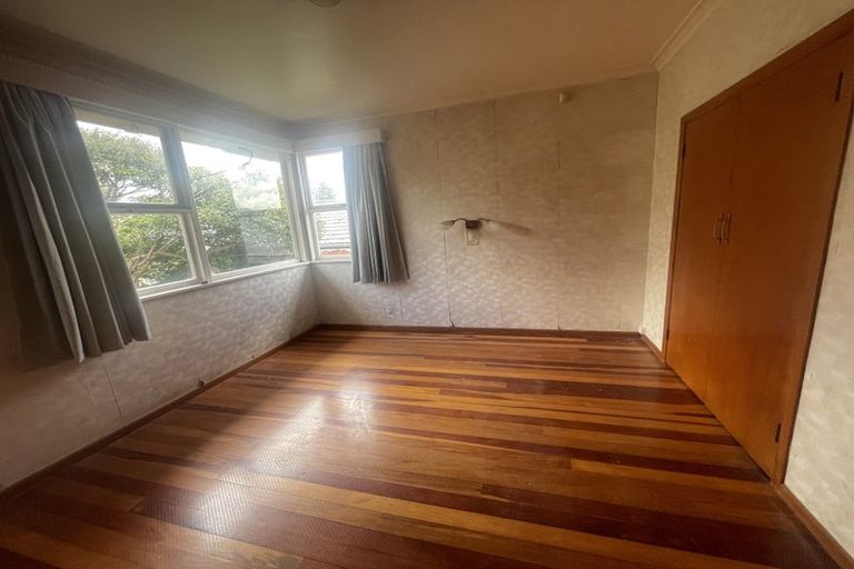 Photo of property in 98 Wharf Road, Te Atatu Peninsula, Auckland, 0610