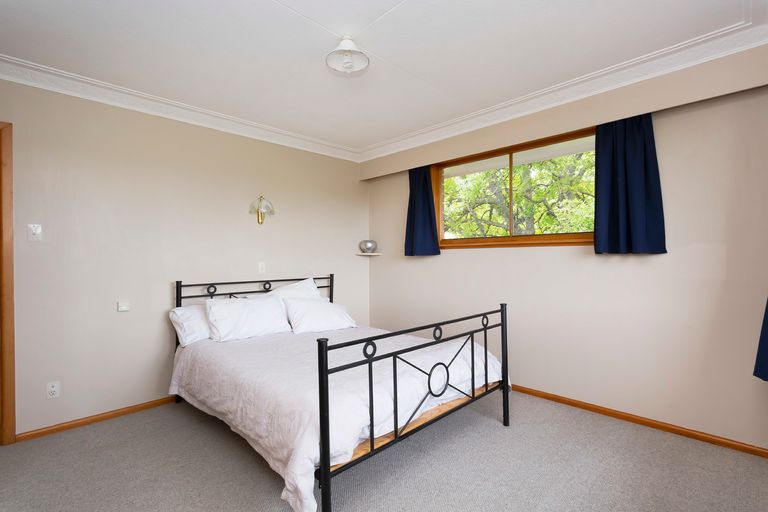 Photo of property in 19 Brough Street, Palmerston, 9430