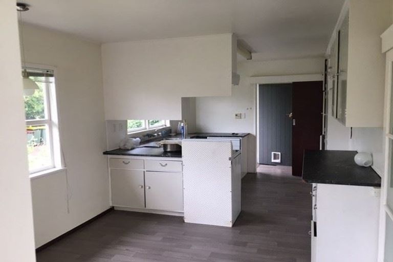 Photo of property in 20 Treeway, Sunnyhills, Auckland, 2010