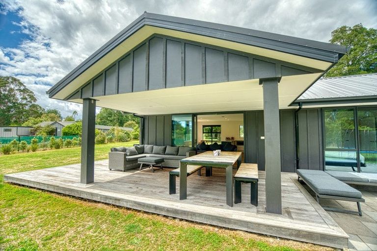 Photo of property in 5 Fairway Drive, Moana, 7872