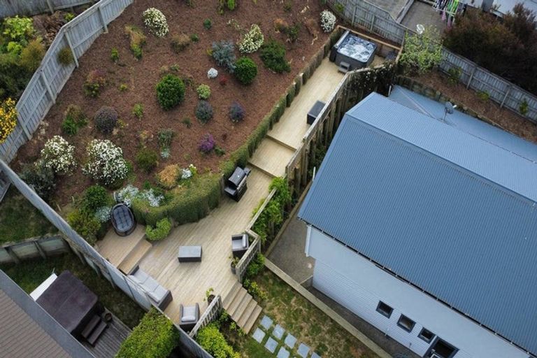 Photo of property in 10 Te Puia Drive, Aotea, Porirua, 5024