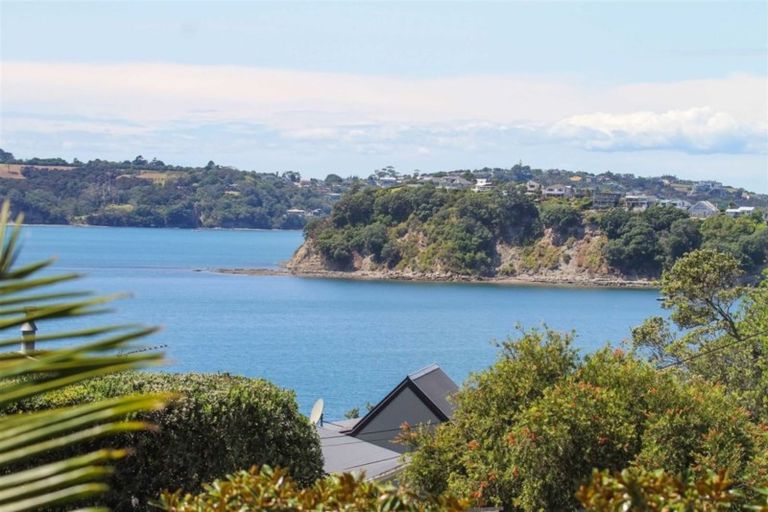 Photo of property in 155 Vipond Road, Stanmore Bay, Whangaparaoa, 0932