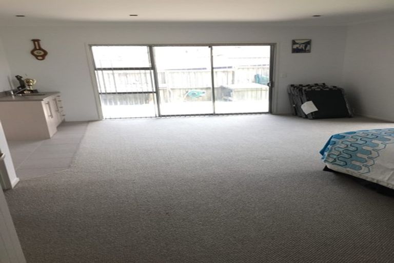 Photo of property in 106b Karewa Parade, Papamoa Beach, Papamoa, 3118