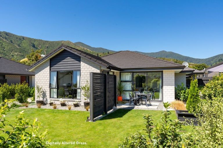 Photo of property in 18 Discovery Way, Waikawa, Picton, 7220