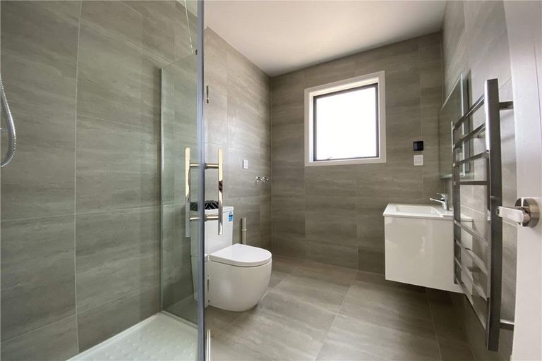 Photo of property in 53 Kewa Road, Albany Heights, Auckland, 0632