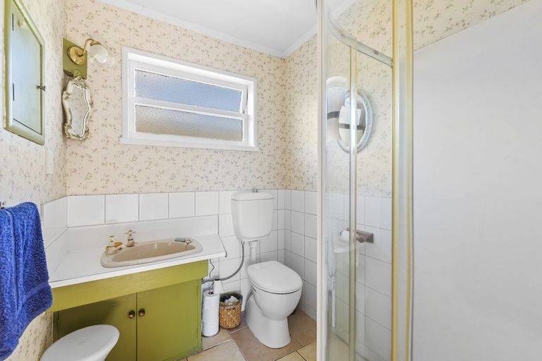 Photo of property in 72 Leinster Avenue, Raumati South, Paraparaumu, 5032