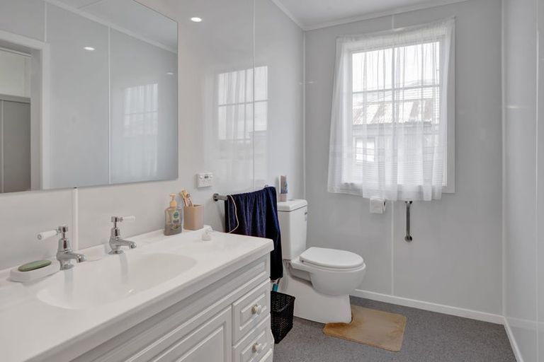 Photo of property in 455 Ahipaipa Road, Okaiawa, Hawera, 4671