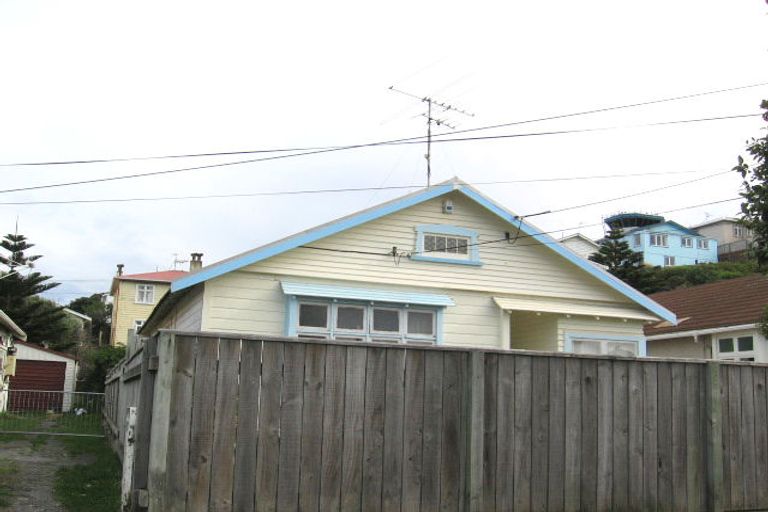 Photo of property in 36 Bridge Street, Rongotai, Wellington, 6022