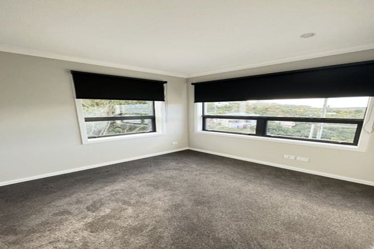 Photo of property in 123 Normandale Road, Normandale, Lower Hutt, 5010