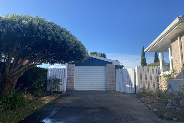 Photo of property in 4 Vardon Crescent, Shirley, Christchurch, 8061