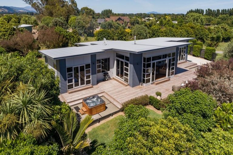 Photo of property in 34 Western Rise, Ohau, Levin, 5570