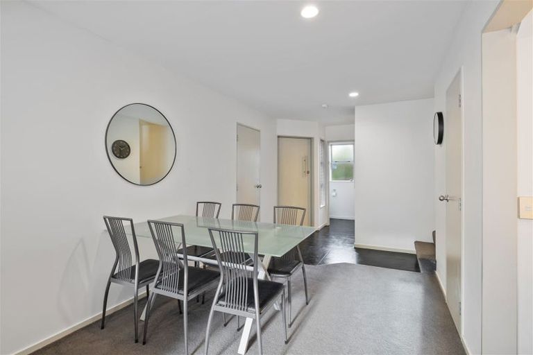 Photo of property in 2/88 Mathesons Road, Phillipstown, Christchurch, 8011