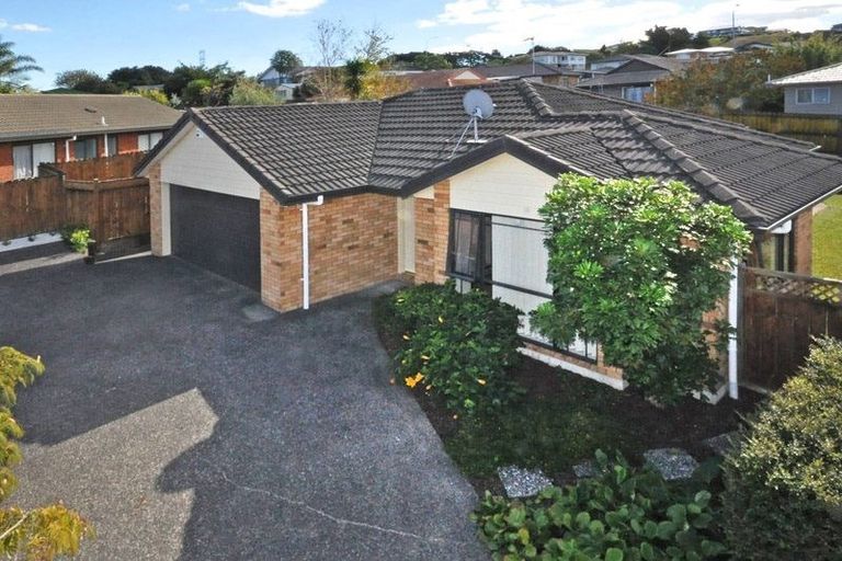 Photo of property in 30 Skelton Avenue, Randwick Park, Auckland, 2105