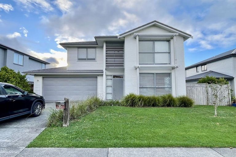 Photo of property in 89 Mackay Drive, Greenhithe, Auckland, 0632