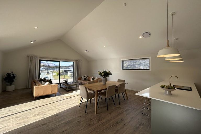 Photo of property in 19 Walton Way, Lower Shotover, 9304