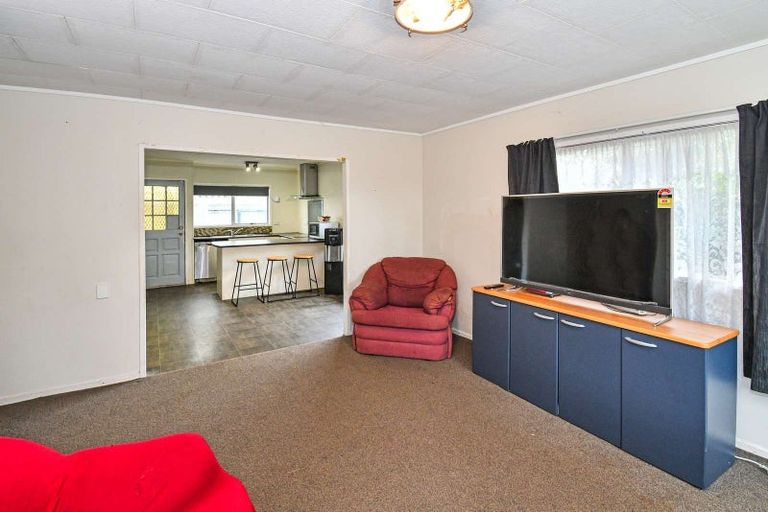 Photo of property in 37 Secretariat Place, Randwick Park, Auckland, 2105