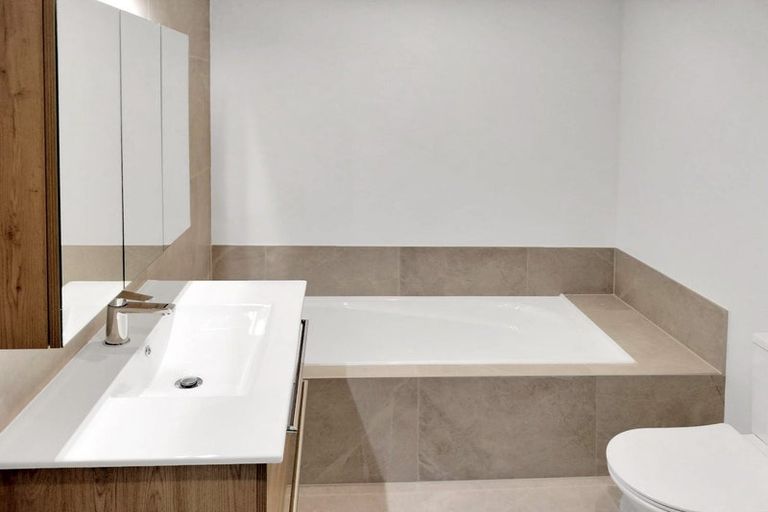 Photo of property in 111 Mangahoe Road, Mount Wellington, Auckland, 1062