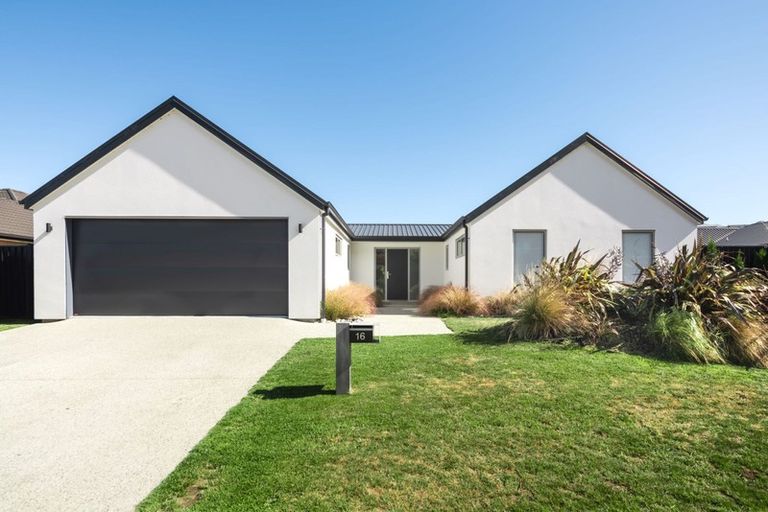 Photo of property in 16 Regent Street, Lower Shotover, Queenstown, 9304