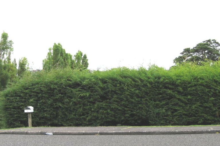 Photo of property in 1/15 Seaview Road, Glenfield, Auckland, 0629