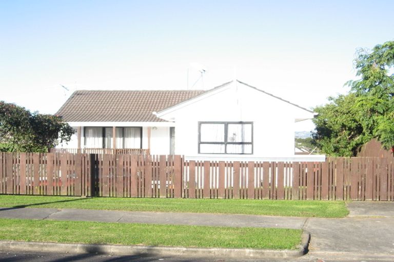 Photo of property in 18 Southview Place, Wattle Downs, Auckland, 2102