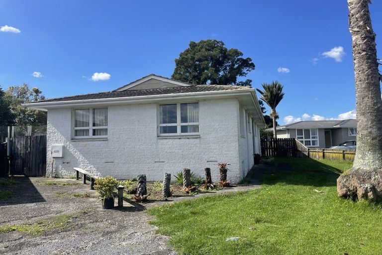 Photo of property in 64 Chichester Drive, Rosehill, Papakura, 2113