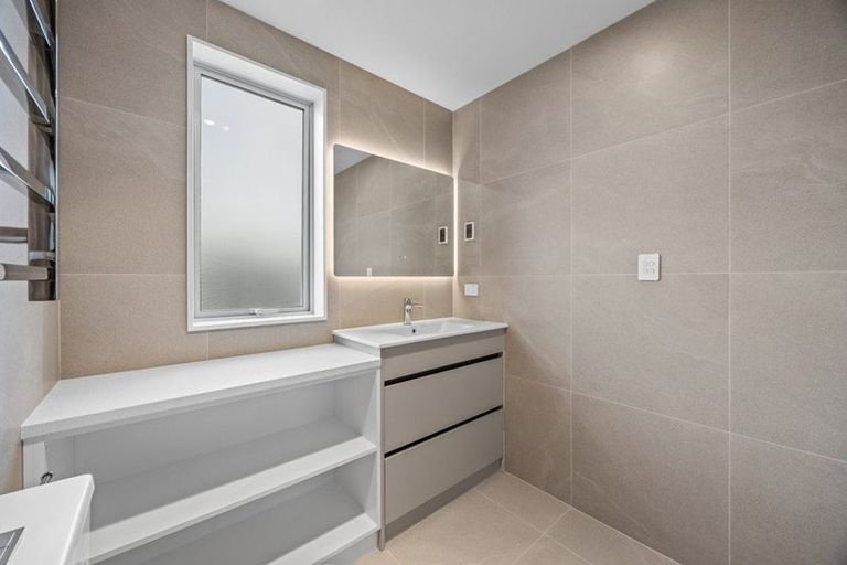 Photo of property in 32 Corporal Street, Papakura, 2110