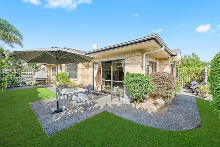 Photo of property in Bramley Gardens, 33/3 Turnbury Court, Rototuna, Hamilton, 3210