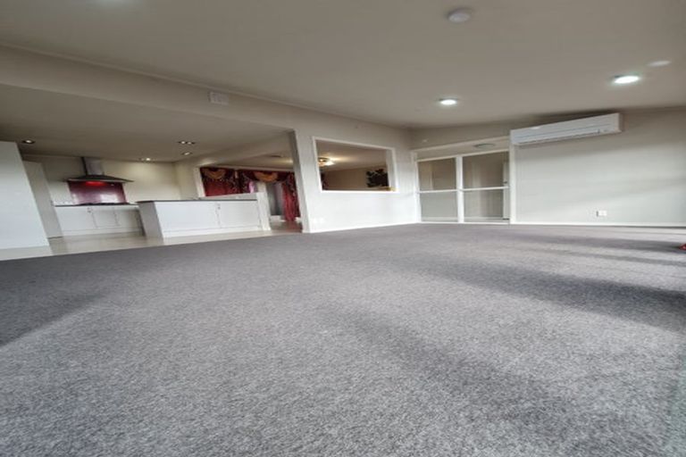 Photo of property in 39 Sunnyside Road, Sunnyvale, Auckland, 0612
