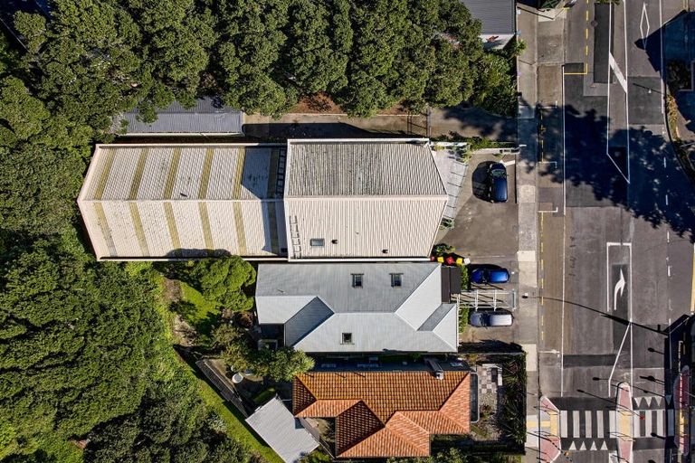 Photo of property in 61 Simmental Crescent, Somerville, Auckland, 2014