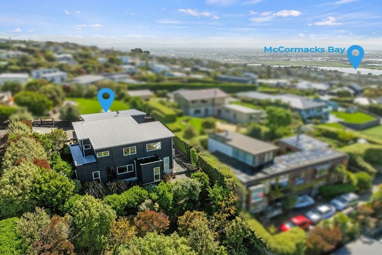 Photo of property in 5 Craigieburn Lane, Mount Pleasant, Christchurch, 8081