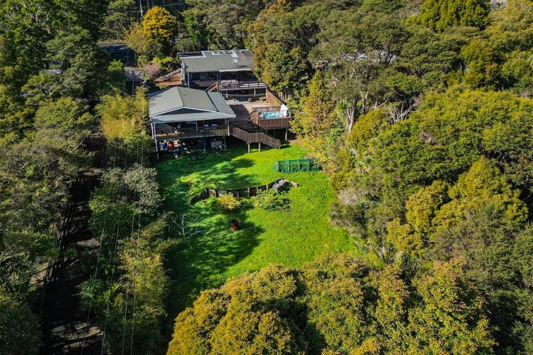 Photo of property in 1/757 West Coast Road, Oratia, Auckland, 0604