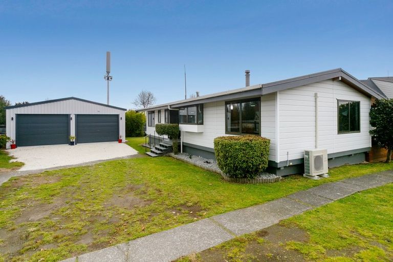 Photo of property in 11 Grace Crescent, Richmond Heights, Taupo, 3330