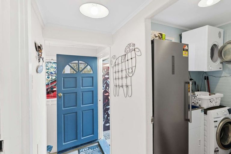 Photo of property in 23 Oxford Street, Waikari, 7420