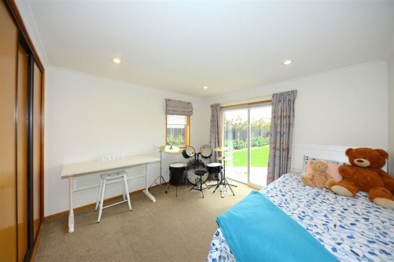 Photo of property in 107 Kotuku Crescent, Woolston, Christchurch, 8023