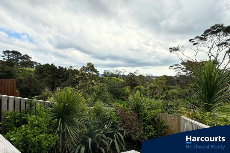 Photo of property in 134c Tiriwa Drive, Massey, Auckland, 0614