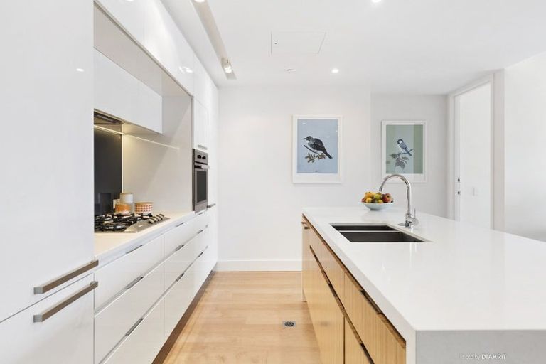 Photo of property in 905/1 Market Lane, Wellington Central, Wellington, 6011