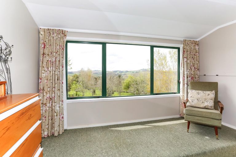Photo of property in 10 Te Awa Kite Road, Onewhero, Tuakau, 2697