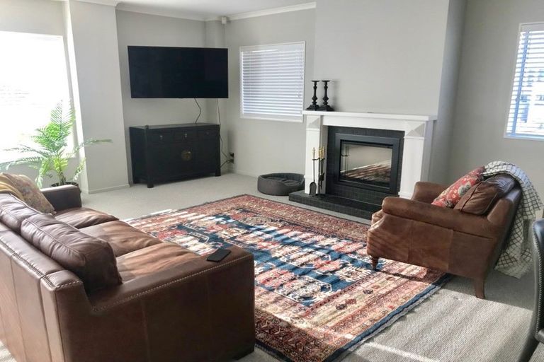 Photo of property in 3/14 Brougham Street, New Plymouth, 4310