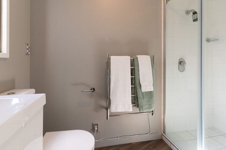 Photo of property in 2/37 Poynder Avenue, Merivale, Christchurch, 8014