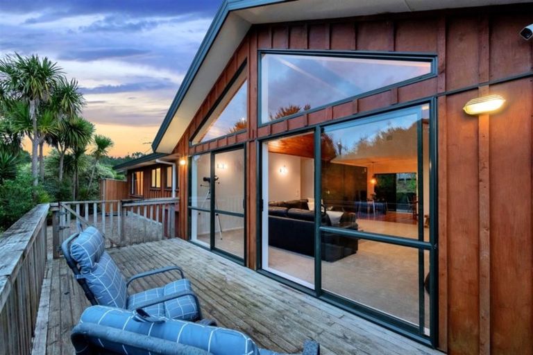 Photo of property in 48a Scott Road, Stanmore Bay, Whangaparaoa, 0932