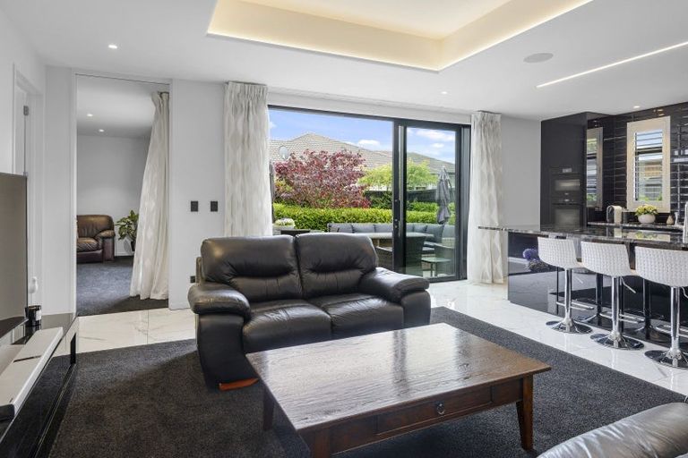 Photo of property in 38 Glen Oaks Drive, Northwood, Christchurch, 8051