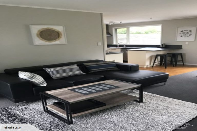 Photo of property in 53 William Street, Waikanae Beach, Waikanae, 5036