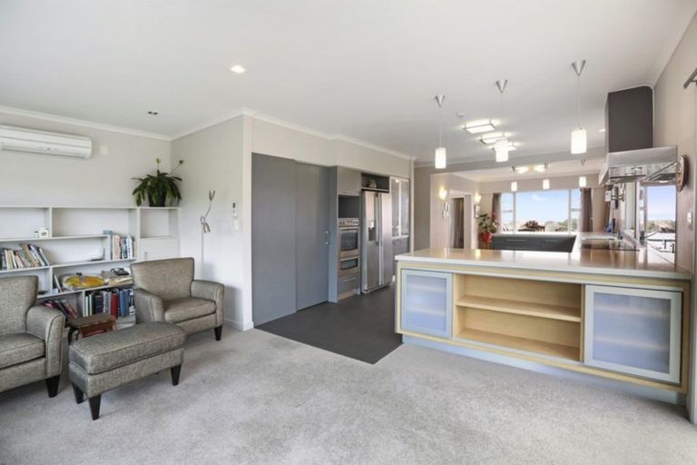 Photo of property in 374 Devon Street West, Lynmouth, New Plymouth, 4310