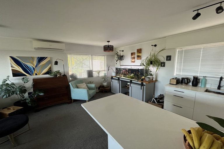Photo of property in 1 Pleasant Road, Glen Eden, Auckland, 0602