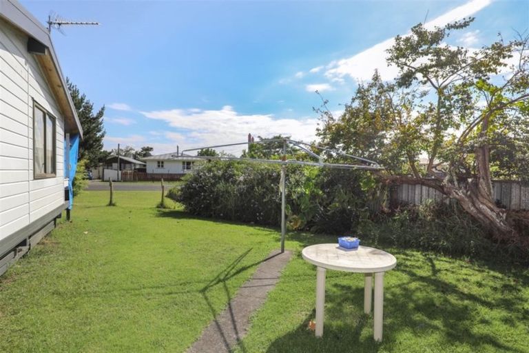 Photo of property in 1 Graham Place, Huntly, 3700