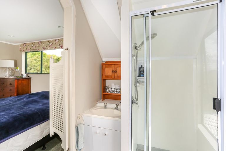 Photo of property in 10 Te Awa Kite Road, Onewhero, Tuakau, 2697